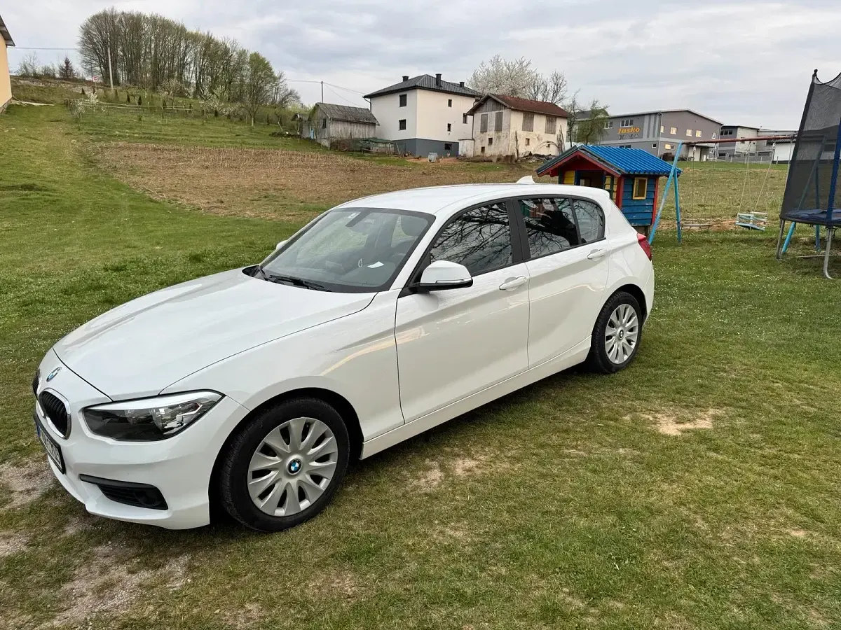 Gebraucht BMW 116 116 PS (85 kW) 2016 Weiß Kleinwagen