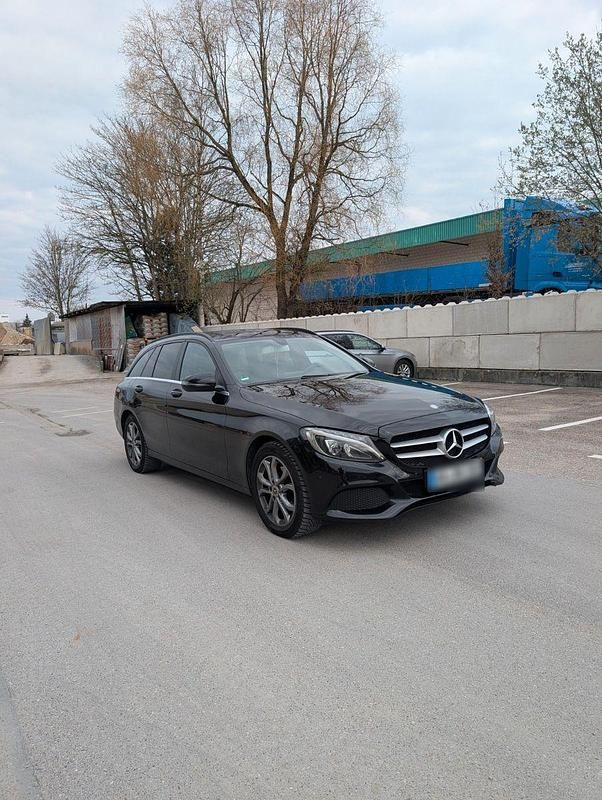 Gebraucht Mercedes C220 170 PS (125 kW) 2016 Schwarz Kombi