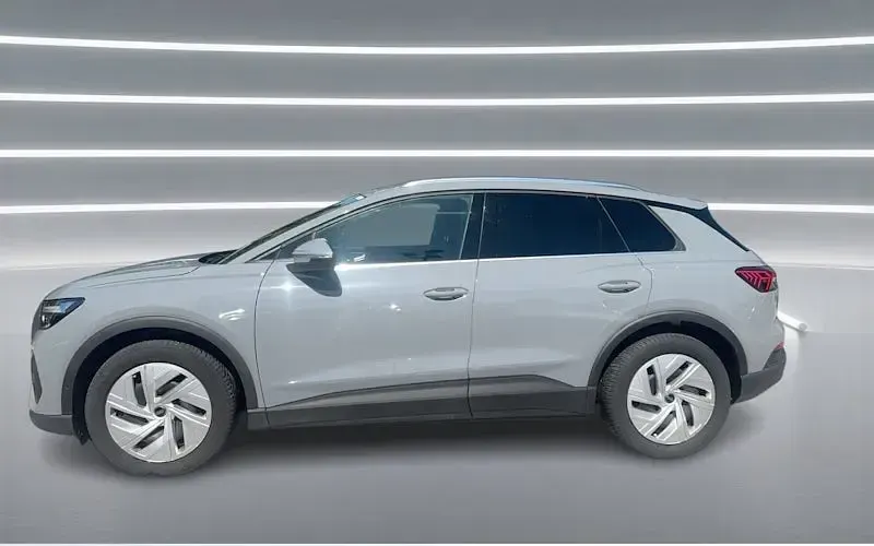 Gebraucht Audi Q4 e-tron Advanced Plus 125 kW (170 PS) 2023 Grau SUV
