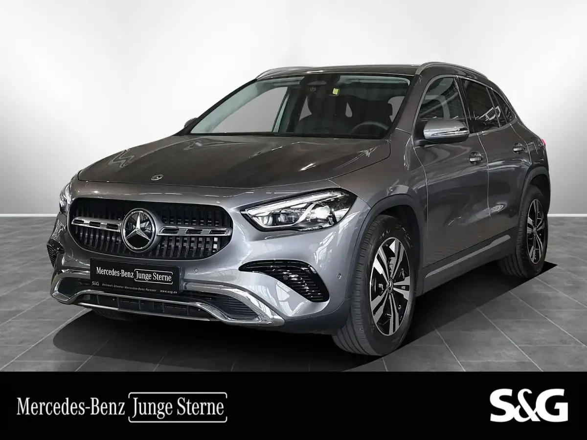 Gebraucht Mercedes GLA180 Progressive 136 PS (100 kW) 2023 SUV