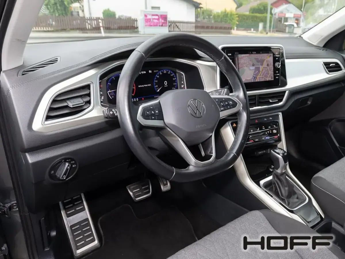 Gebraucht VW T-Roc Move 150 PS (110 kW) 2023 Grau SUV