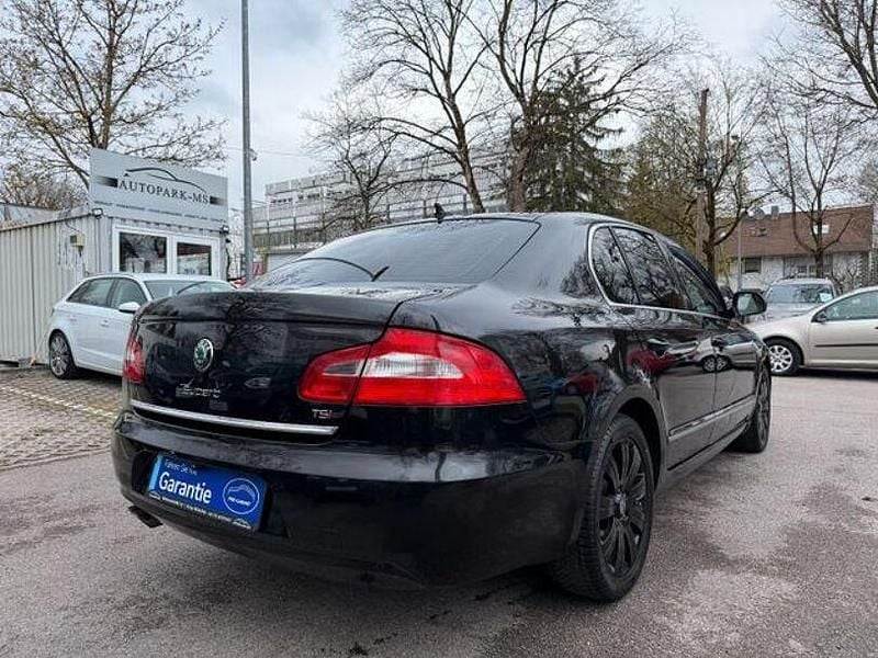 Gebraucht Skoda Superb Elegance 160 PS (117 kW) 2010 Schwarz Limousine