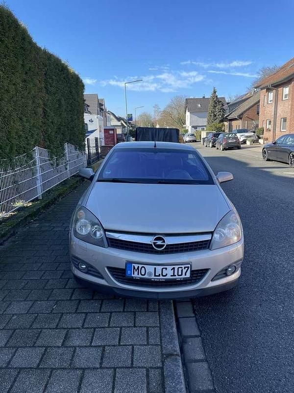 Gebraucht Opel Astra 105 PS (77 kW) 2006 Limousine