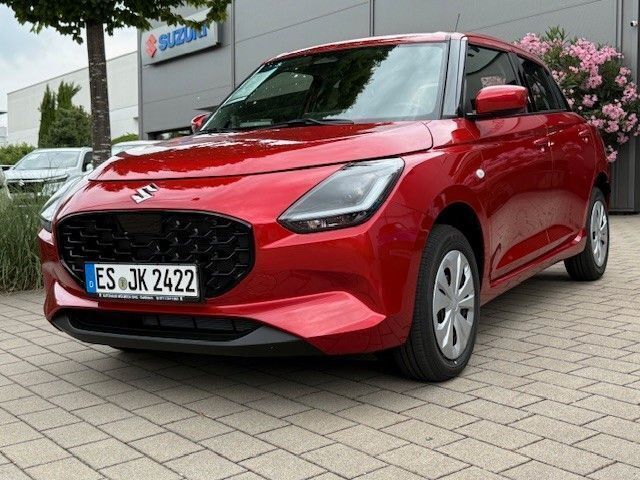 Gebraucht Suzuki Swift Club 83 PS (61 kW) 2025 Rot Kleinwagen