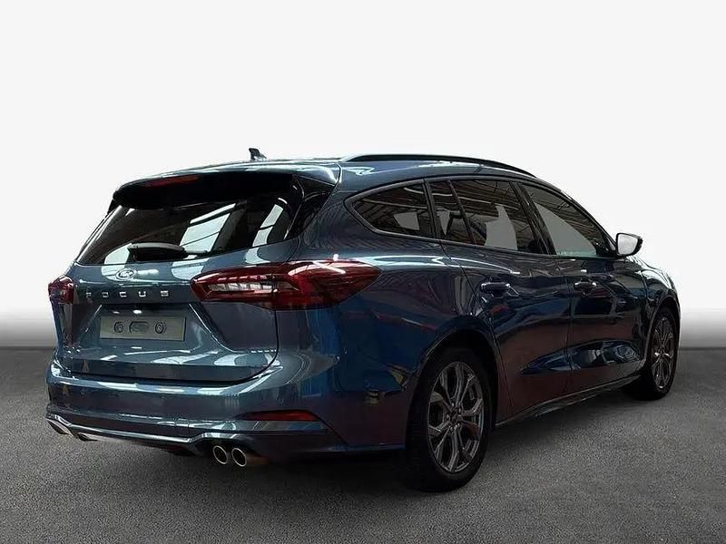 Gebraucht Ford Focus ST-Line X 125 PS (91 kW) 2023 Chrome blue metallic Kombi