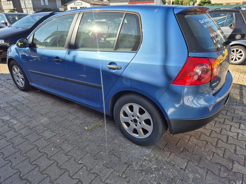 Gebraucht VW Golf IV 90 PS (66 kW) 2004 Blau Kleinwagen