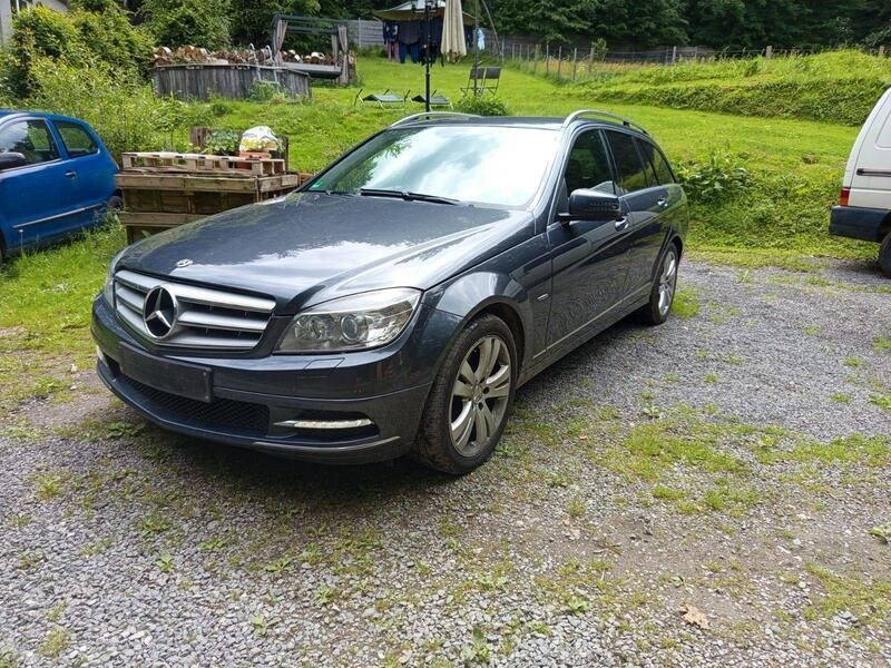 Grau Gebraucht 2010 Mercedes C350 Kombi | 4.600 € (Guter Preis) - Bild 1/4