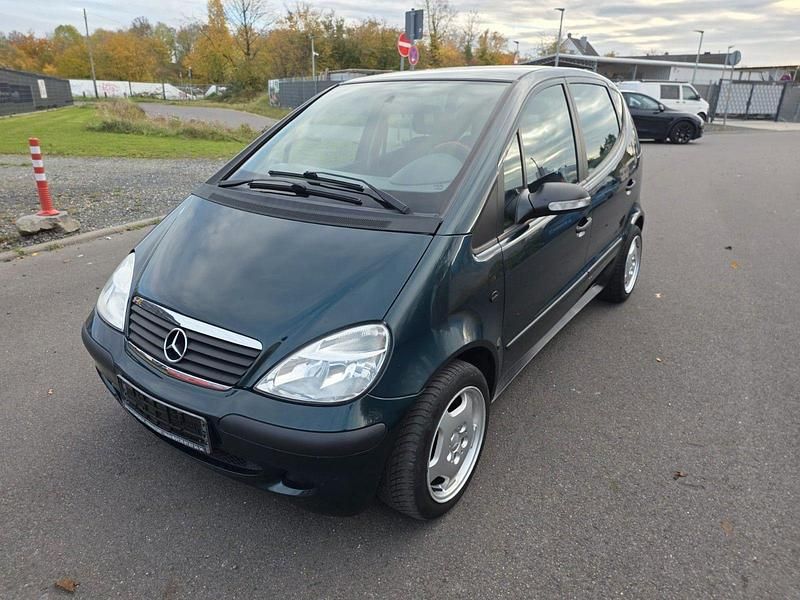 Grün Gebraucht 2003 Mercedes A160 Elegance Kleinwagen | 3.480 € - Bild 1/4