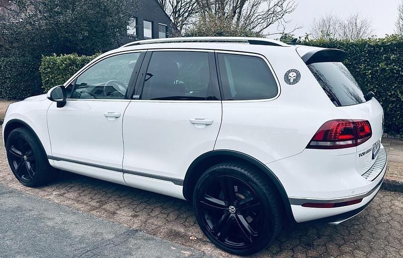 Gebraucht VW Touareg Edition 262 PS (192 kW) 2018 Weiß SUV