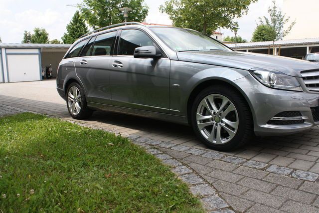 Gebraucht Mercedes C220 170 PS (125 kW) 2011 Silber Kombi