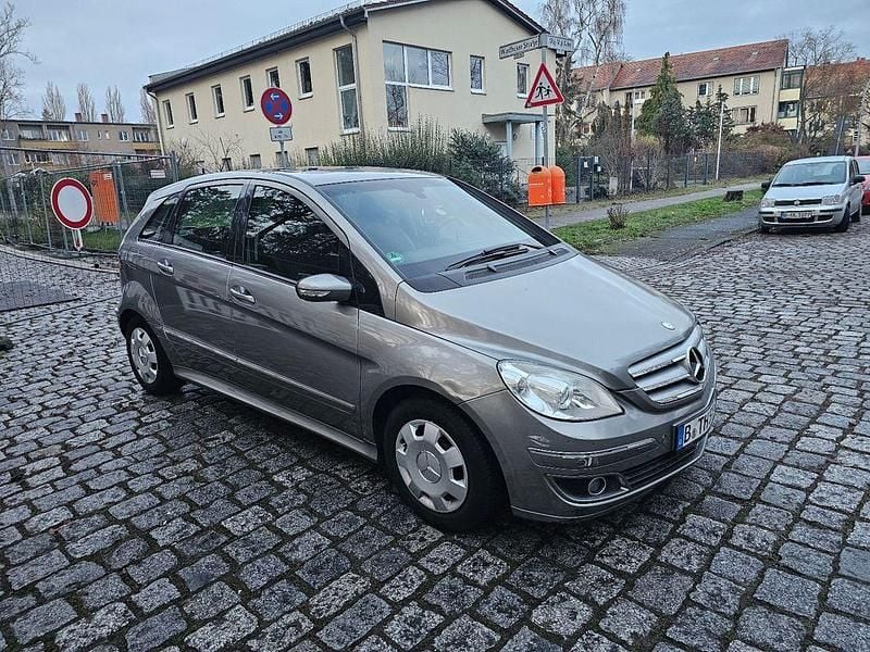 Gebraucht Mercedes B170 Sport 116 PS (85 kW) 2008 Grau Van / Kleinbus