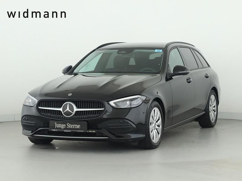 Metalliclack obsidianschwarz Gebraucht 2023 Mercedes C220 Kombi | 31.850 € (Guter Preis) - Bild 1/4
