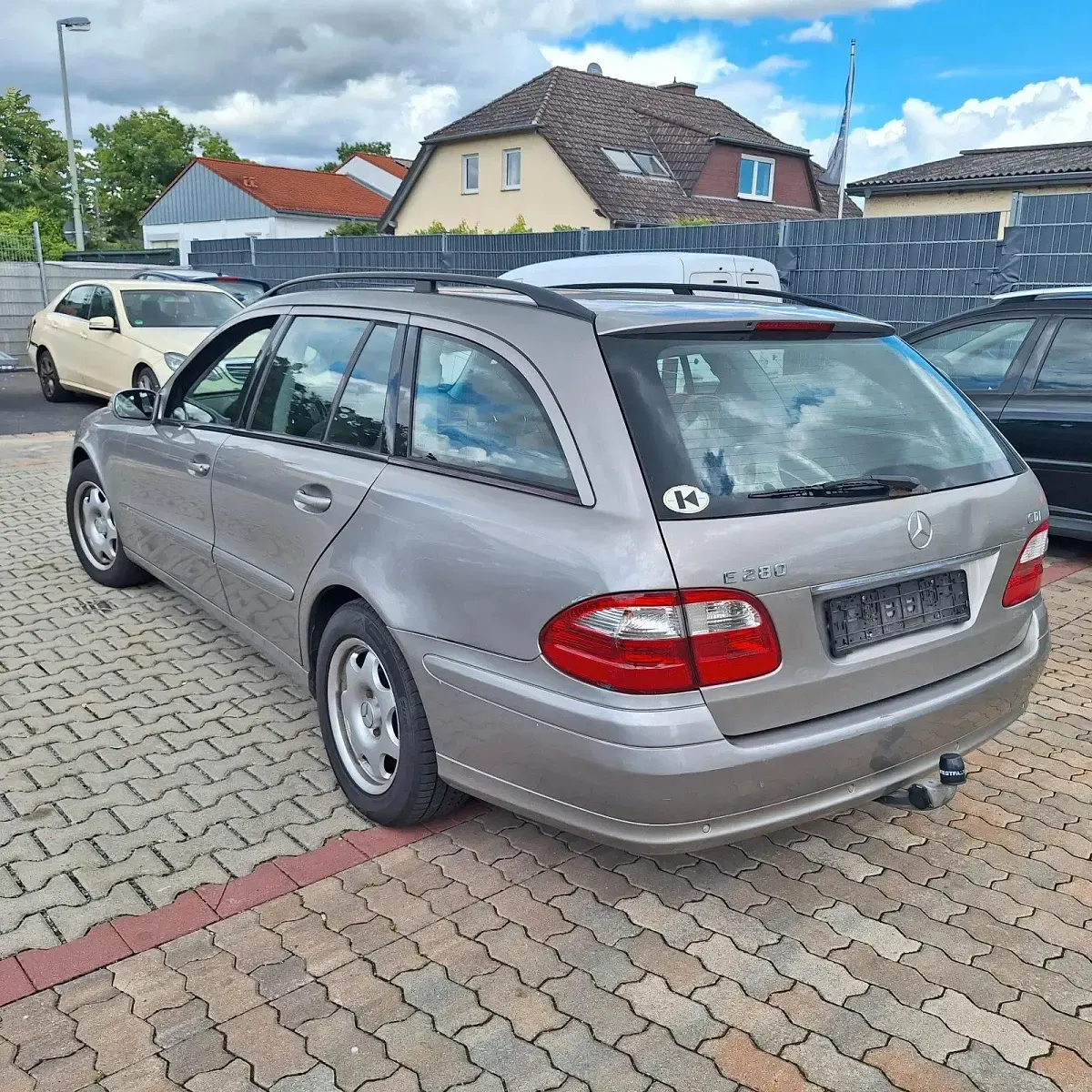 Gebraucht Mercedes E280 Classic 190 PS (139 kW) 2006 Andere farben Kombi