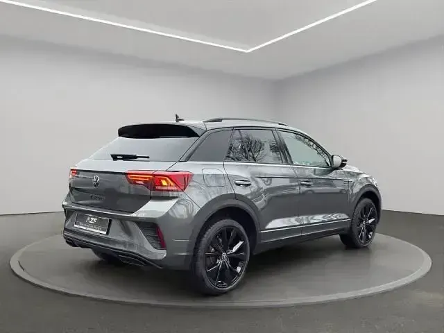 Neu VW T-Roc R-line 150 PS (110 kW) 2026 Indiumgrau metallic SUV
