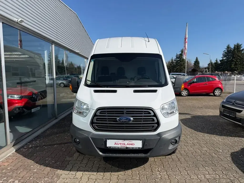 Gebraucht Ford Transit Trend 170 PS (125 kW) 2019 Weiß Van