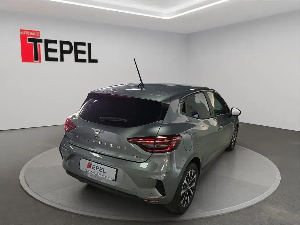 Neu Mitsubishi Colt Plus 143 PS (105 kW) 2025 Grau Kleinwagen