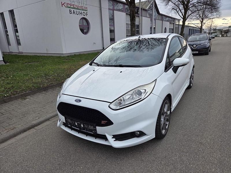 Gebraucht Ford Fiesta ST 182 PS (133 kW) 2013 Weiß Kleinwagen