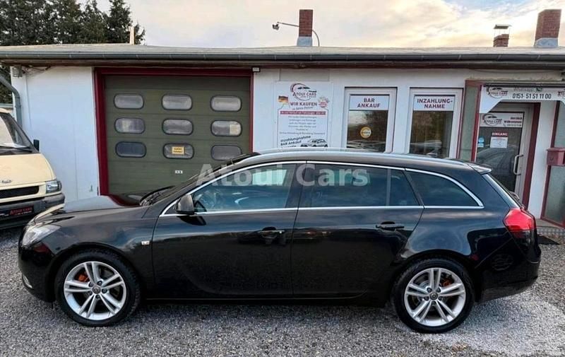 Gebraucht Opel Insignia 160 PS (117 kW) 2012 Schwarz Kombi