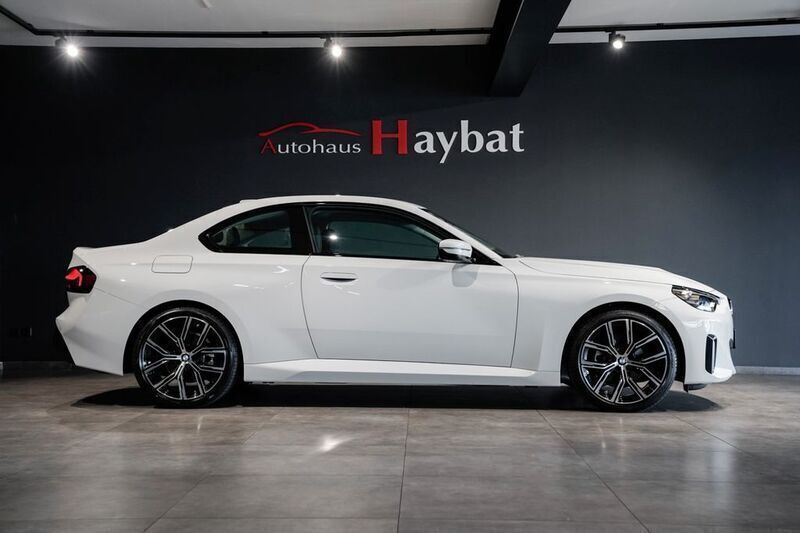 Gebraucht BMW 220 Performance 190 PS (139 kW) 2024 Alpinweiss iii Coupé