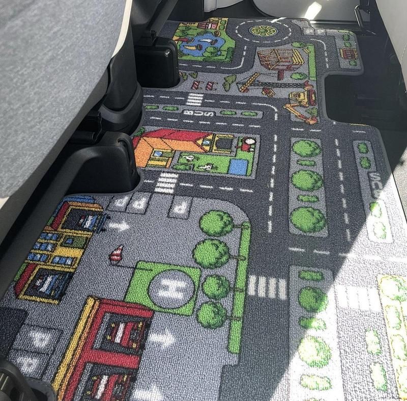 Second-hand VW ID. Buzz Pro 150 kW (204 CP) 2023 Argintiu Monovolum