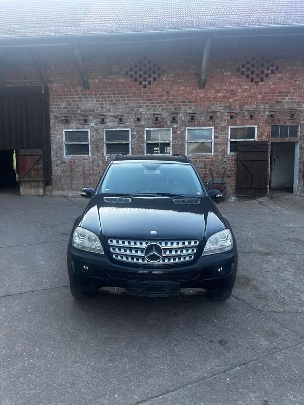 Schwarz Gebraucht 2007 Mercedes ML280 SUV | 5.500 € (Superpreis) - Bild 1/4