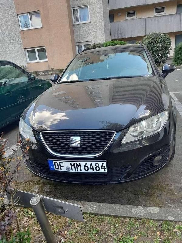 Schwarz Gebraucht 2010 Seat Exeo Style Kombi | 4.500 € (Etwas zu teuer) - Bild 1/4
