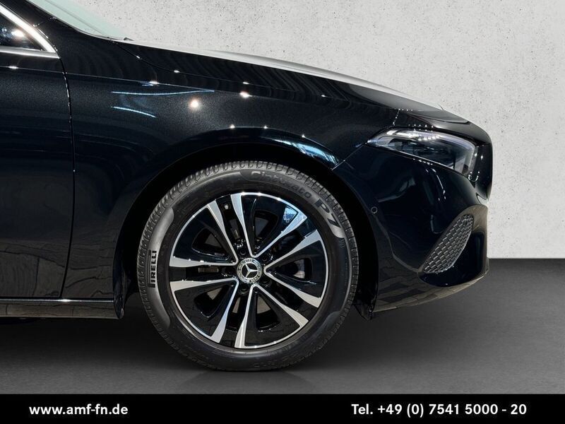 Gebraucht Mercedes A180 Advanced 136 PS (100 kW) 2023 Kosmosschwarz Limousine