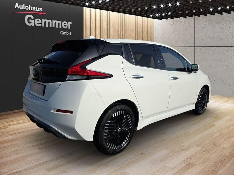 Gebraucht Nissan Leaf N-Connecta 160 kW (218 PS) 2022 White (s) Kleinwagen