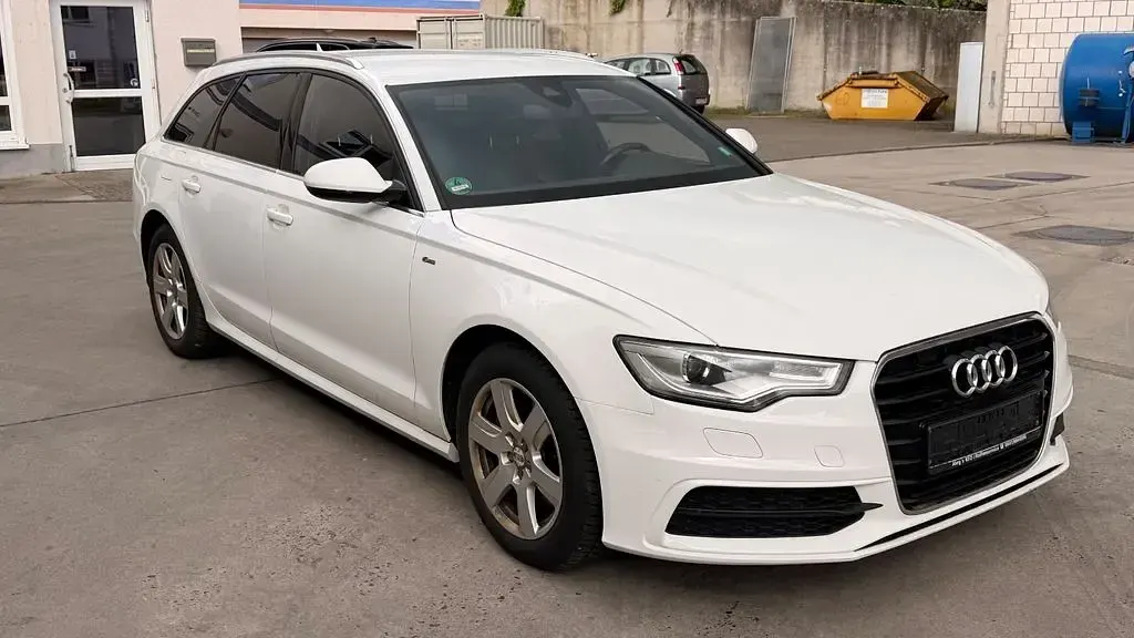 Używany Audi A6 Ambiente 245 KM (180 kW) 2012 Biały Kombi