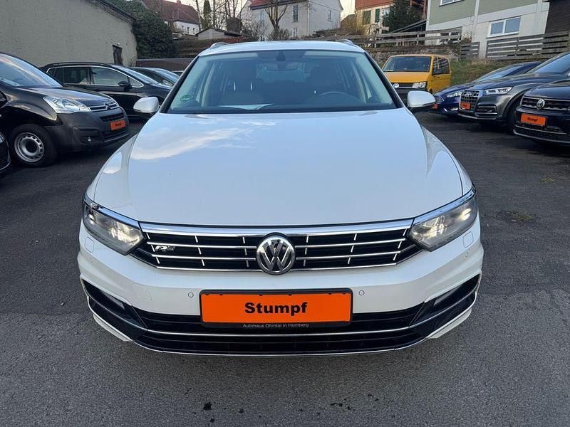 Gebraucht VW Passat Highline 150 PS (110 kW) 2015 Weiß Kombi