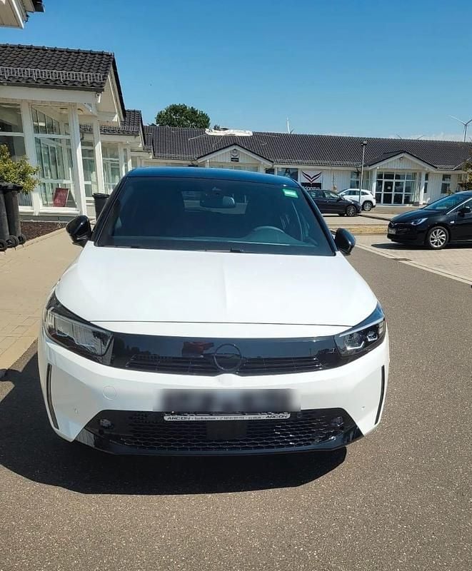 Weiß Gebraucht 2024 Opel Corsa Kleinwagen | 16.000 € (Guter Preis) - Bild 1/4