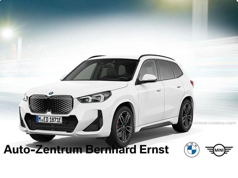 Neu BMW iX1 xLine 150 kW (204 PS) 2026 Schwarz SUV