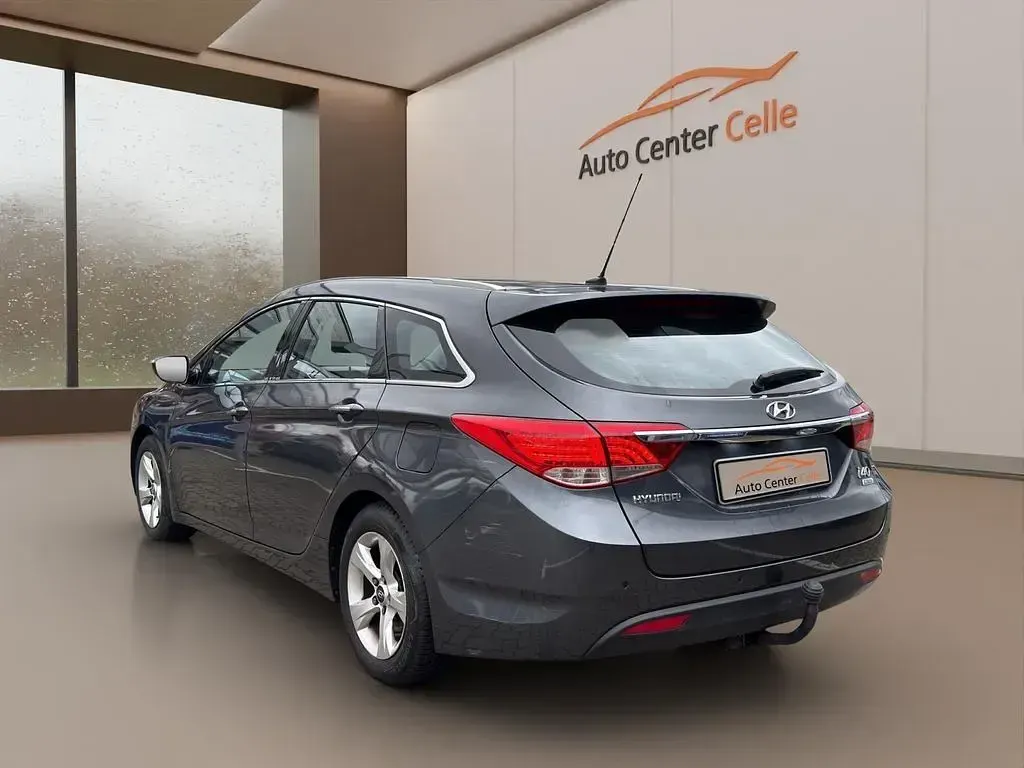 Gebraucht Hyundai i40 Edition 136 PS (100 kW) 2014 Grau Kombi