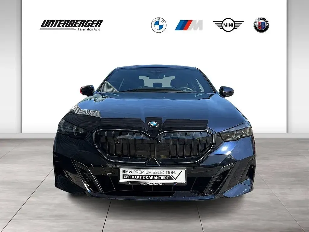 Gebraucht BMW 540 M Sport 286 PS (210 kW) 2025 Schwarz Limousine