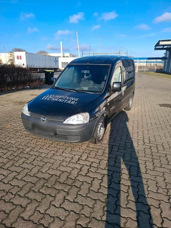 Gebraucht Opel Combo 90 PS (66 kW) 2011 Schwarz Limousine