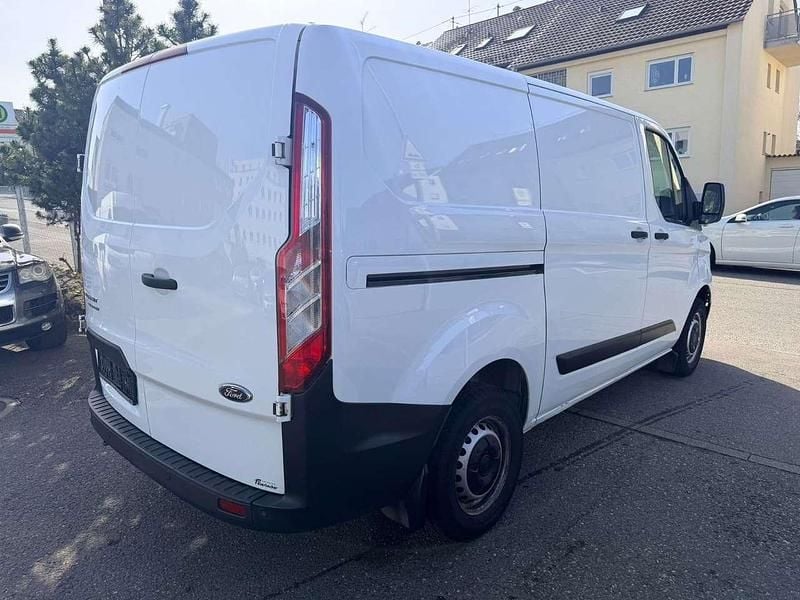 Gebraucht Ford Transit Custom 105 PS (77 kW) 2022 Frostweiß Van / Kleinbus