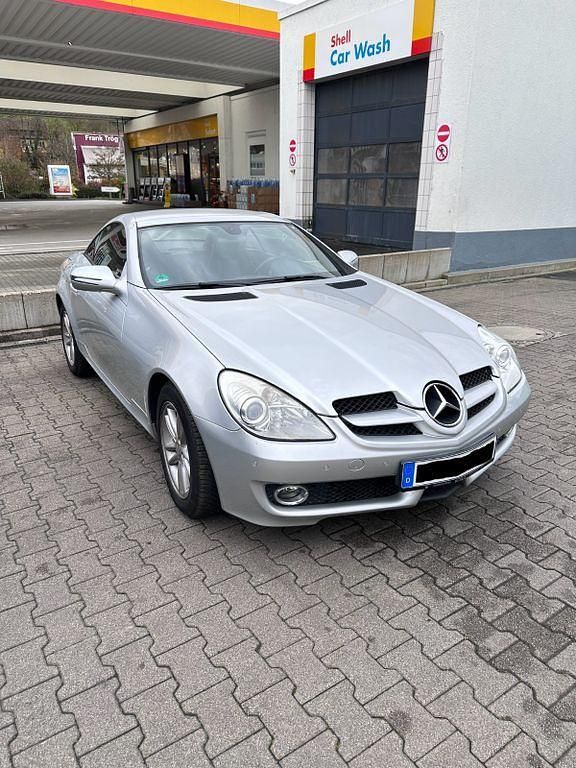 Grau Gebraucht 2008 Mercedes SLK200 Cabrio | 8.990 € (Fairer Preis) - Bild 1/4
