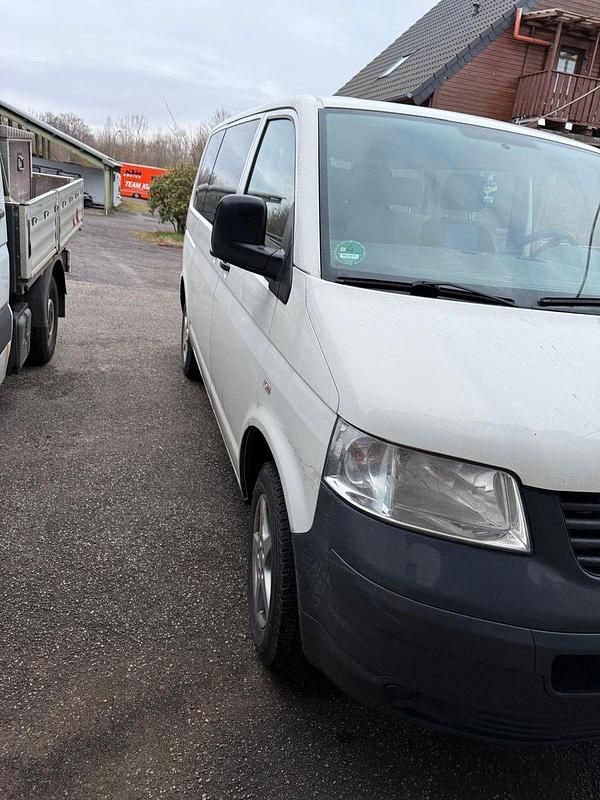 Gebraucht VW Caravelle 158 PS (116 kW) 2008 Weiß Kombi