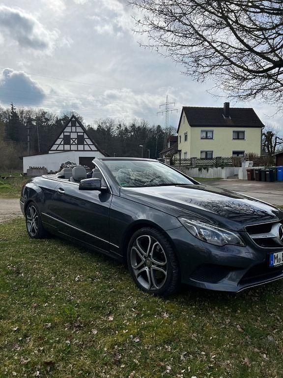 Grau Gebraucht 2015 Mercedes E250 Cabrio | 16.900 € (Superpreis) - Bild 1/4