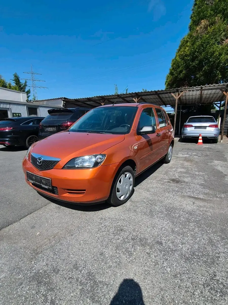 Gebraucht Mazda 2 80 PS (58 kW) 2003 Orange Kleinwagen