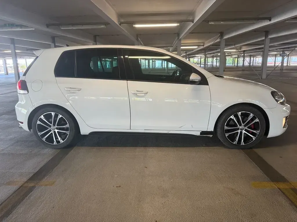 Gebraucht VW Golf VI GTI 211 PS (155 kW) 2009 Weiß Kleinwagen
