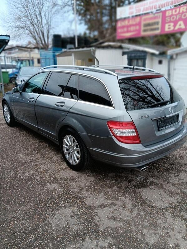 Gebraucht Mercedes C250 204 PS (150 kW) 2010 Silber Kombi