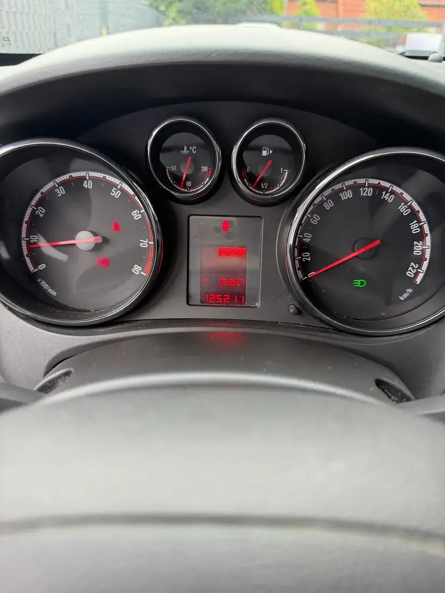 Gebraucht Opel Meriva 101 PS (74 kW) 2011 Van / Kleinbus