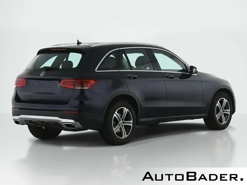 Gebraucht Mercedes GLC220 Exclusive 194 PS (142 kW) 2022 890 cavansitblau (metallic) SUV
