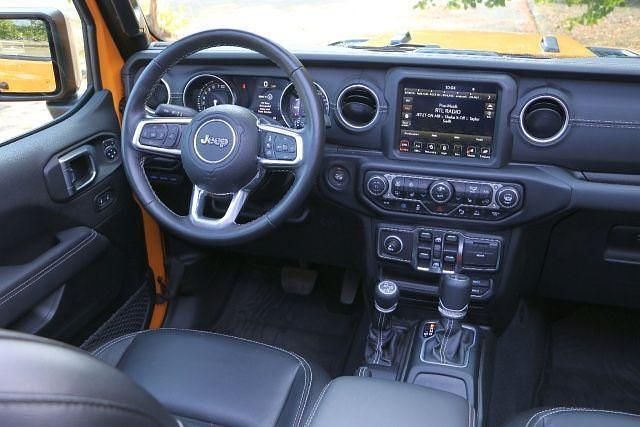 Gebraucht Jeep Wrangler Sahara 272 PS (200 kW) 2021 Orange SUV