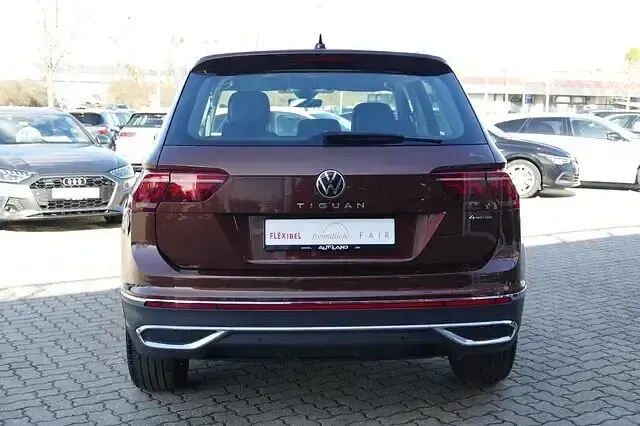 Gebraucht VW Tiguan Elegance 200 PS (147 kW) 2021 Braun SUV