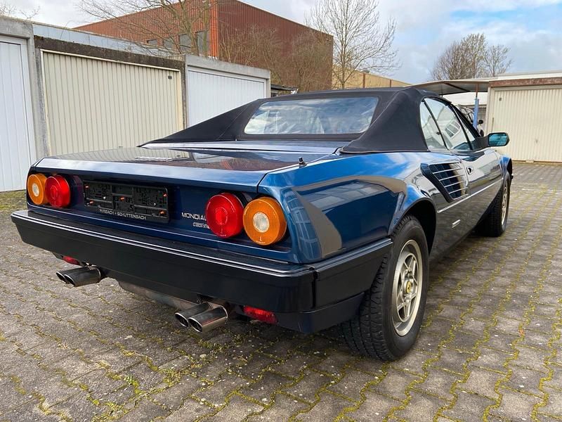 Gebraucht Ferrari Mondial 235 PS (172 kW) 1984 Blau Cabrio