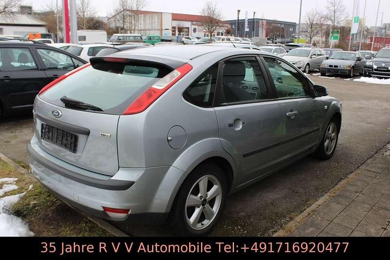 Gebraucht Ford Focus Sport 136 PS (100 kW) 2005 Silber Limousine