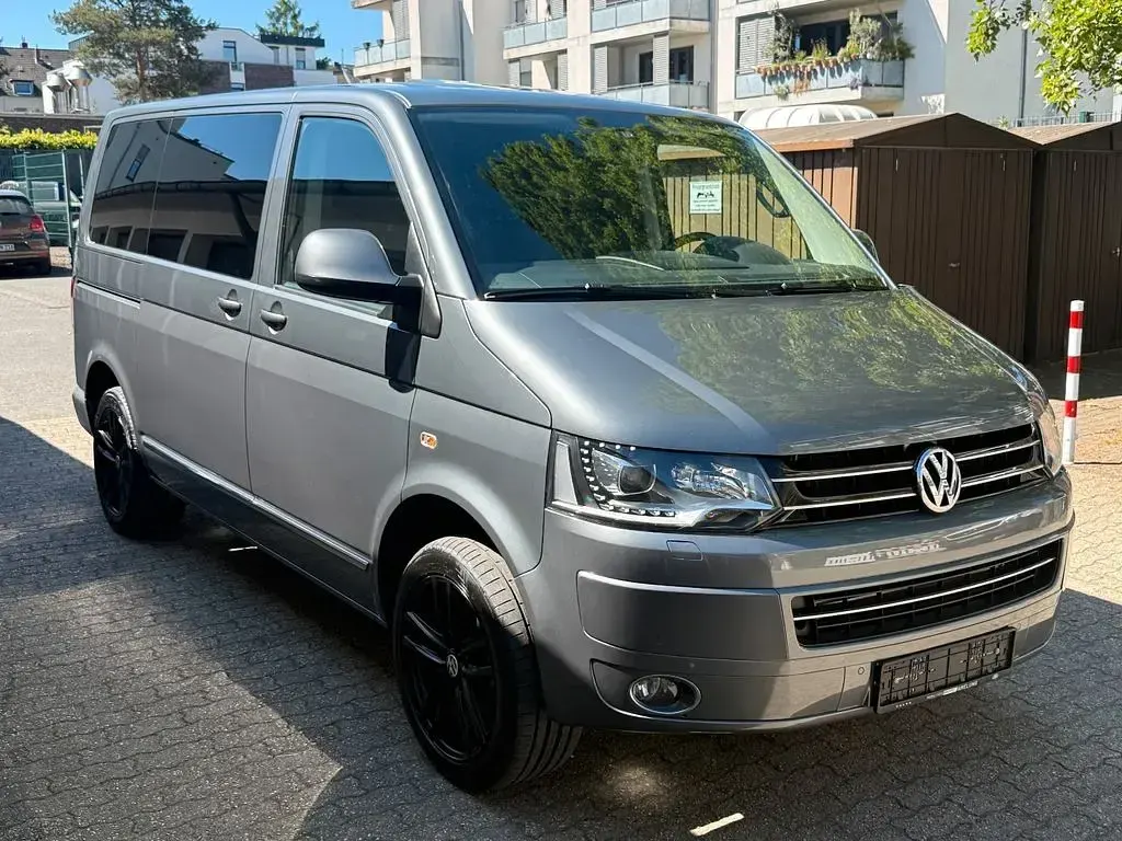 Gebraucht VW T5 Highline 179 PS (131 kW) 2015 Grau Van