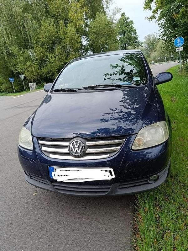 Blau Gebraucht 2007 VW Fox Kleinwagen | 500 € (Guter Preis) - Bild 1/4